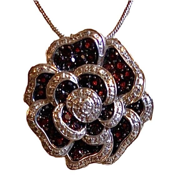 Garnet/SS Rose necklace. Antique look - Picture 1 of 9